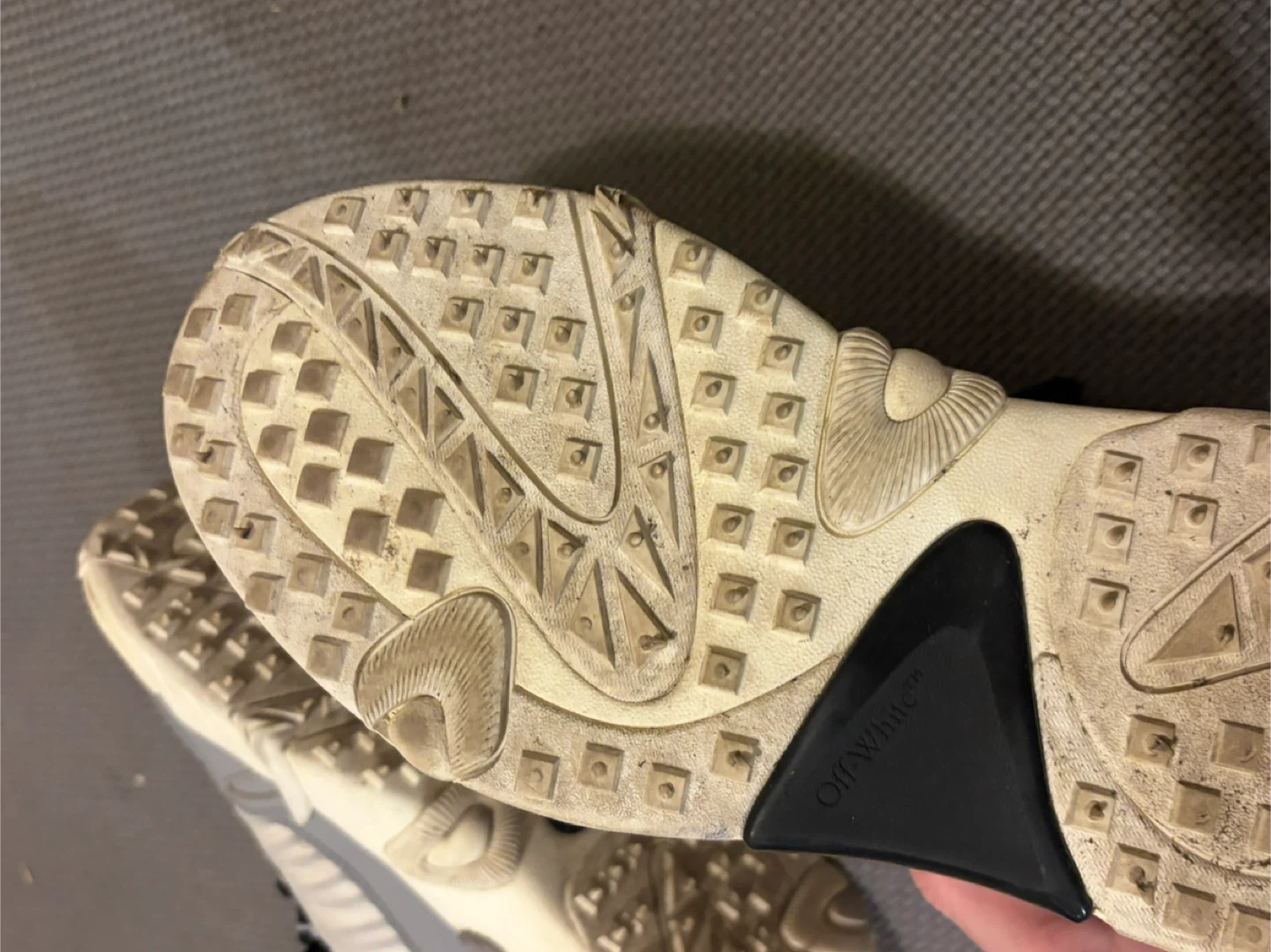 Off-White Sneakers Size 40 - photo 3