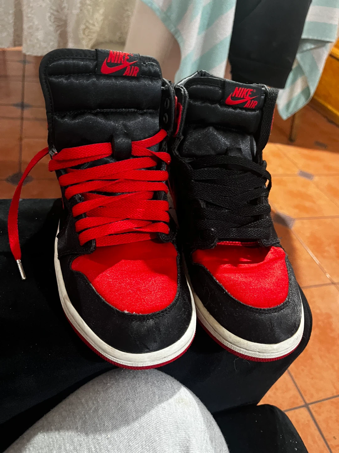 Nike Air Jordan 1 High Black/Red - photo 2