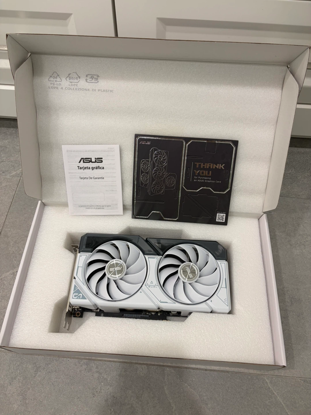 ASUS GeForce RTX 4060 Dual OC 8GB Graphics Card - photo 4