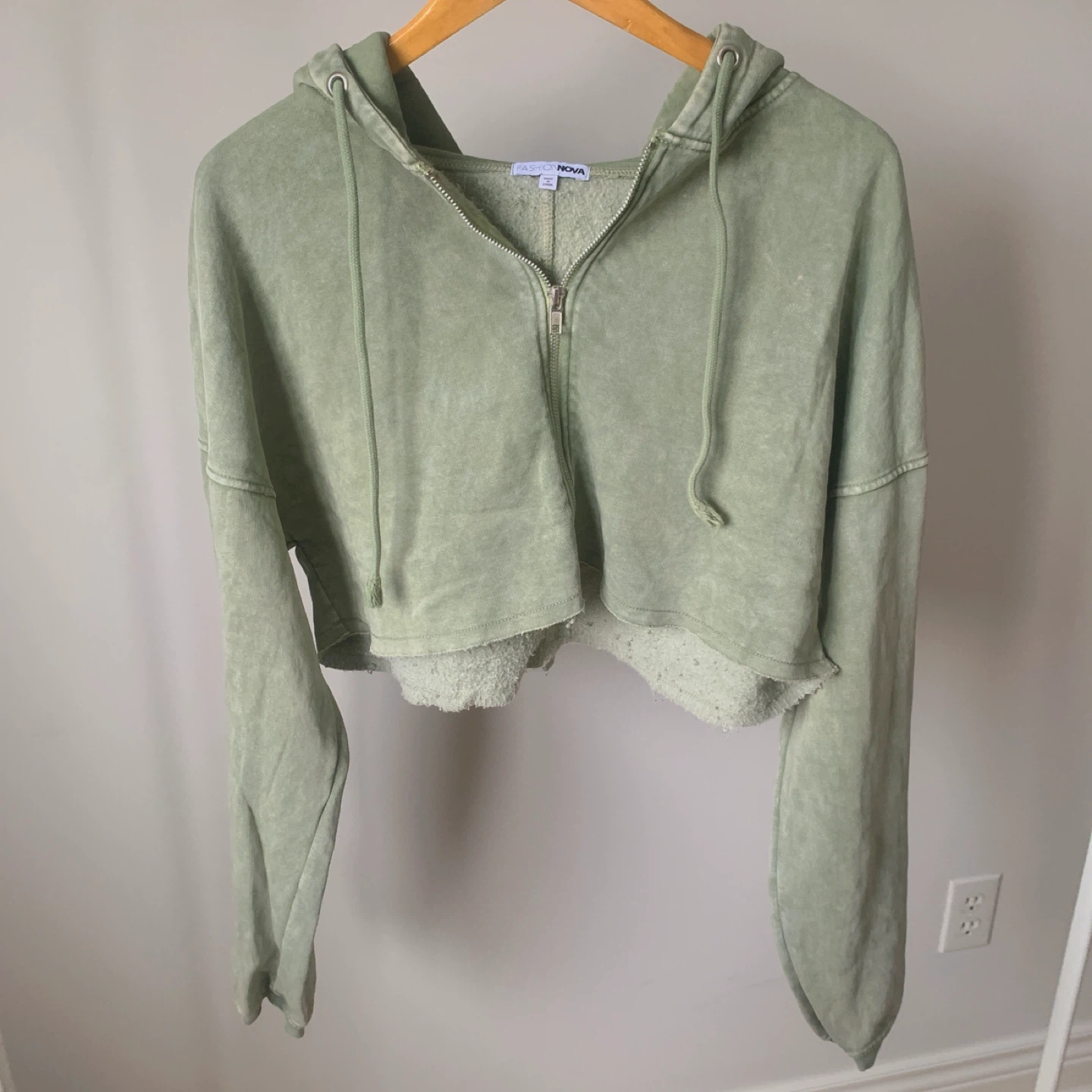Fashion Nova Sage Green Cropped Hoodie Size M New - photo 4