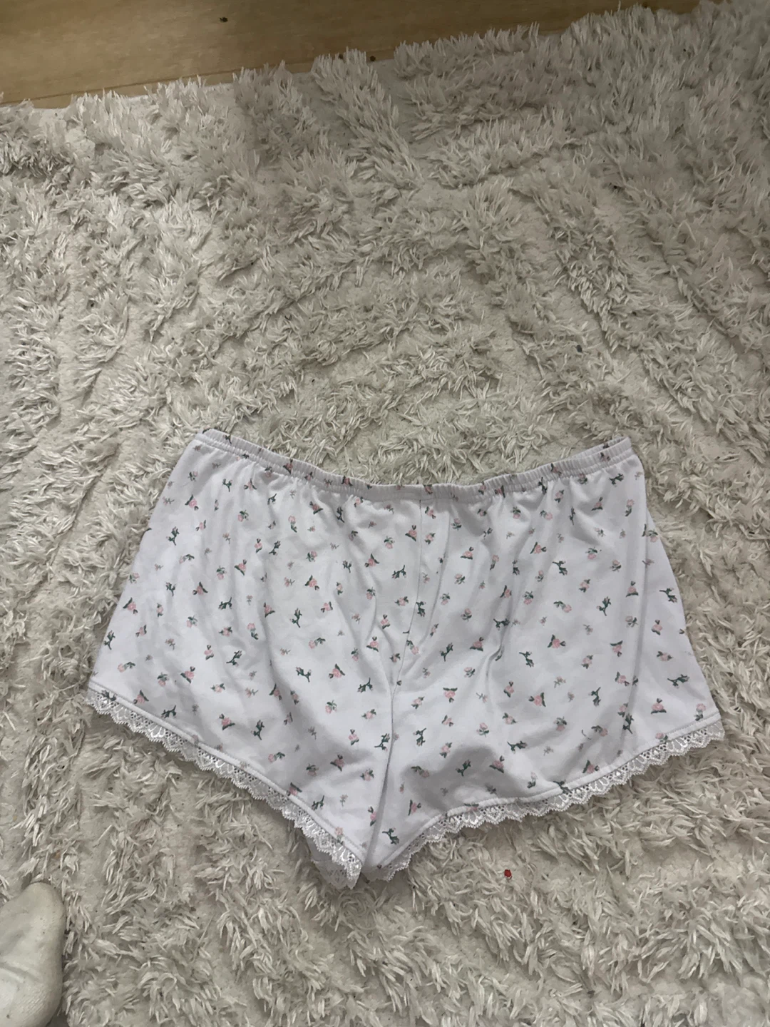 Weekend Edition Floral Pajama Shorts - Size M - photo 2