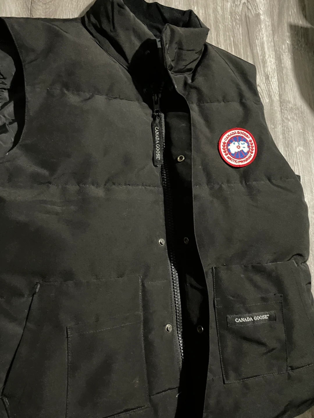 Canada Goose Vest - Black, Size M - photo 2