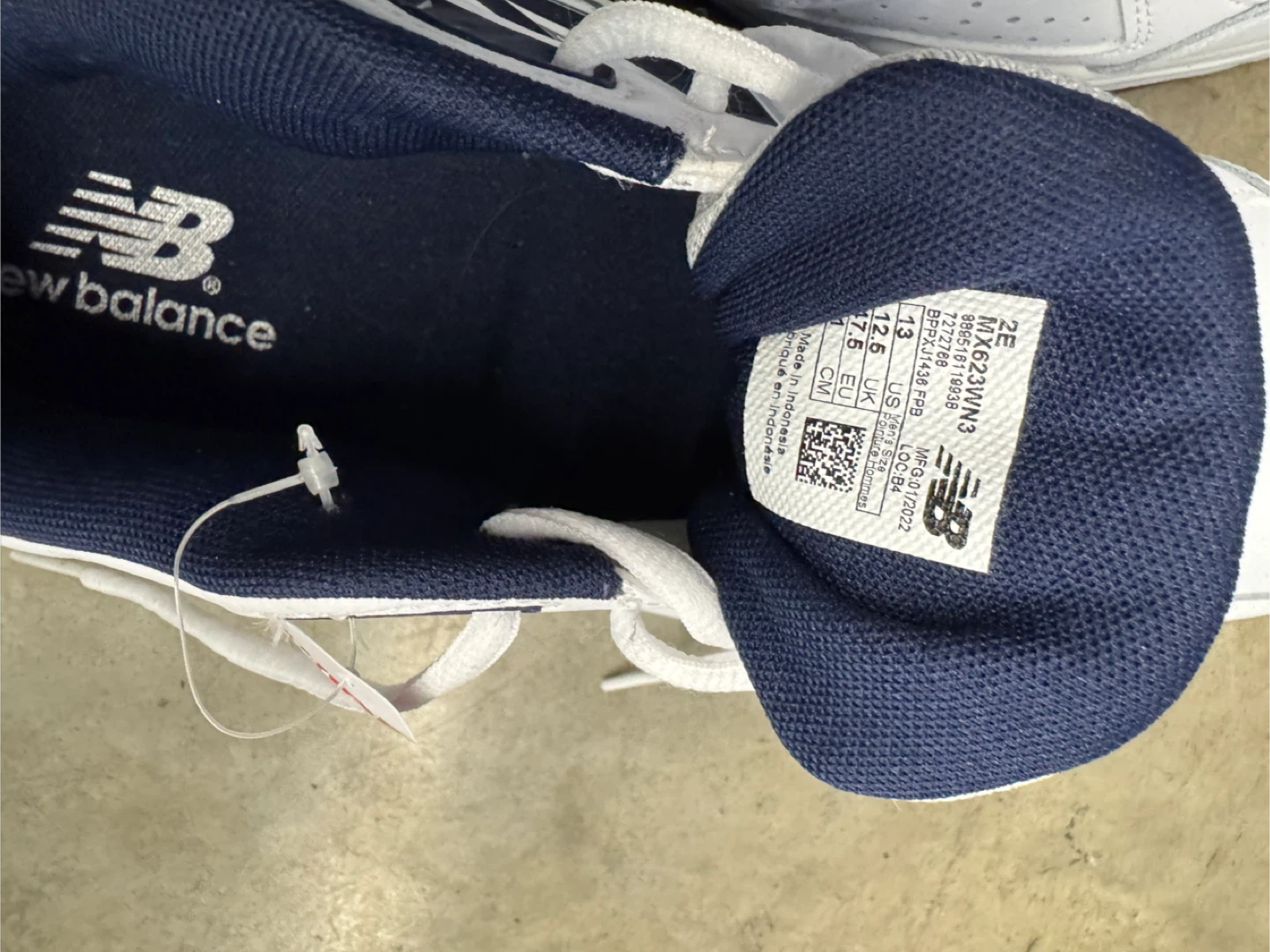 New Balance MX623V3 Men's White Training Shoes - Size 12.5 - photo 2