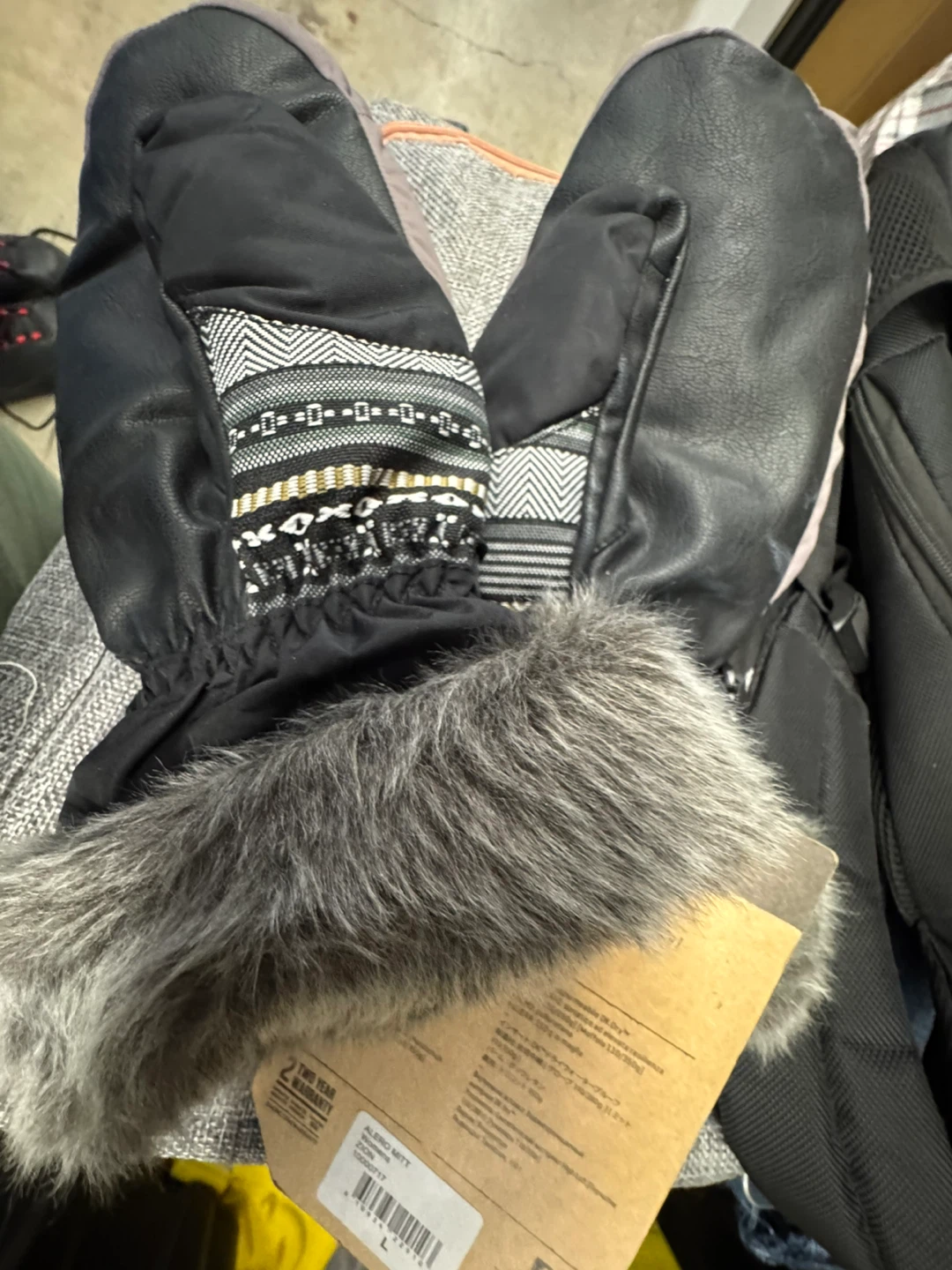Dakine Mittens - Black Patterned, Size L