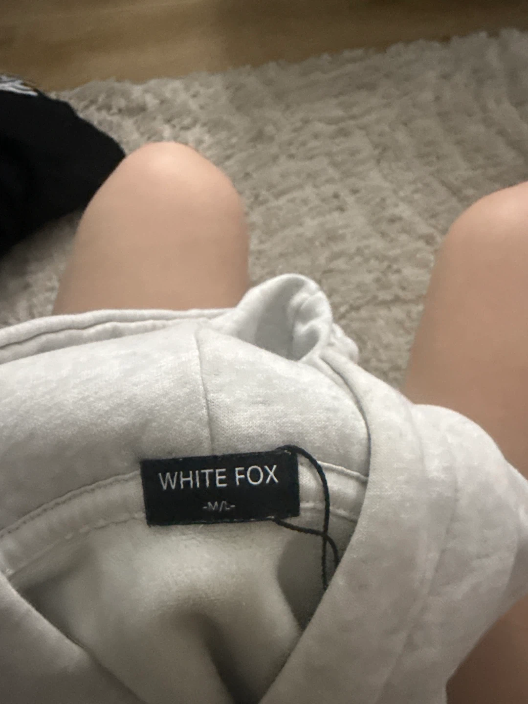 White Fox Hoodie - Size M - photo 2