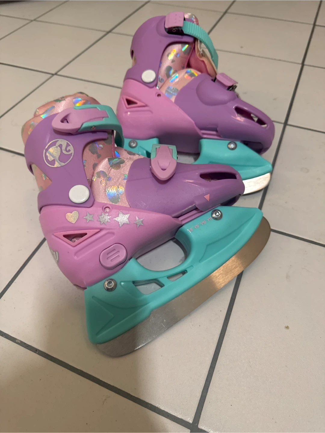 Barbie Adjustable Ice Skates - Size 2-5 - photo 3