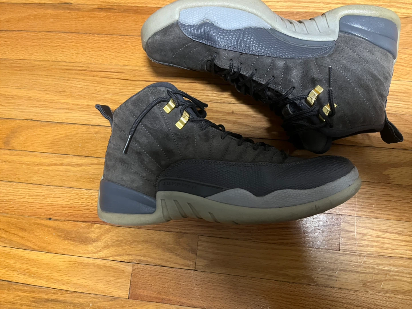 Jordan 12 Retro 'Dark Grey' Size 9.5 US