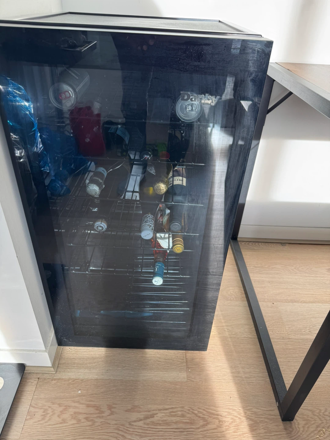 Danby Wine Chiller / Beverage Cooler – Great Condition