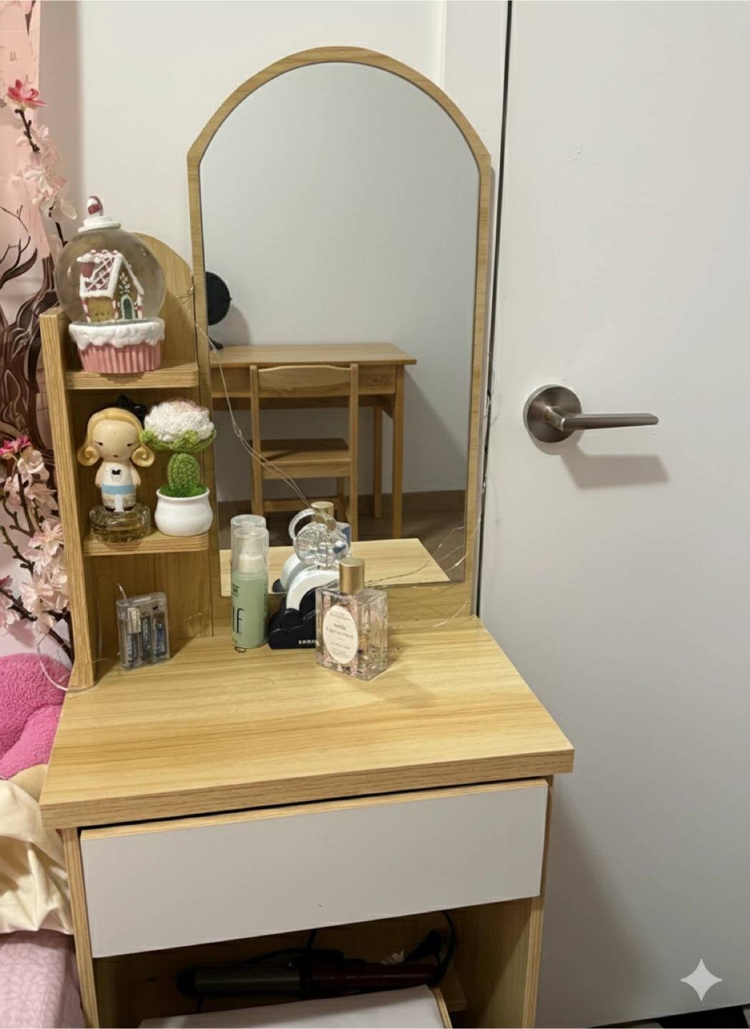 Vanity Table