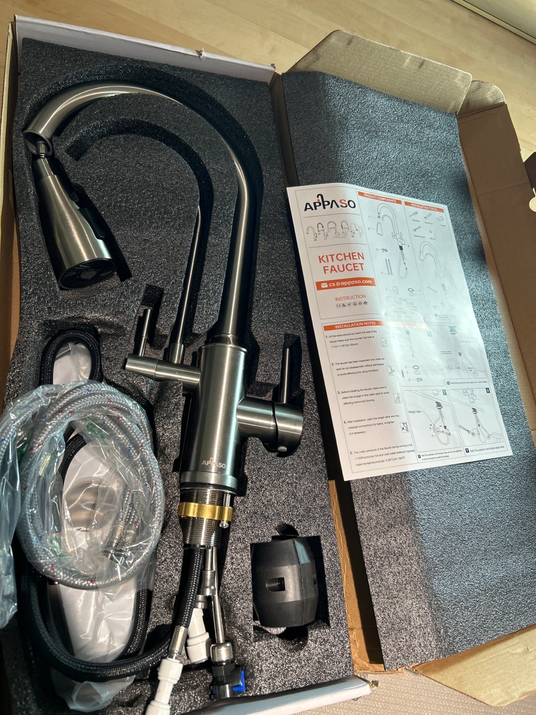 *NEW IN BOX* Kitchen Faucet w/ Water Filter Diverter🥕 - photo 2