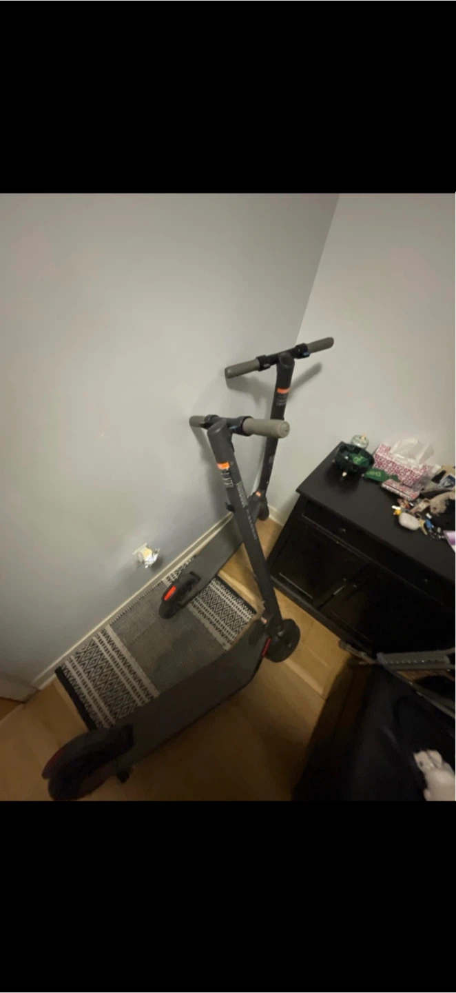 Ninebot es22 Segway Electric Scooter