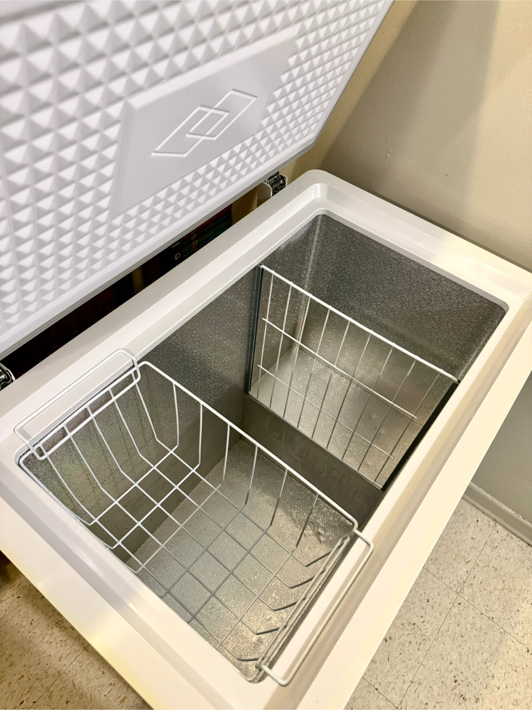 Danby Chest Freezer - White