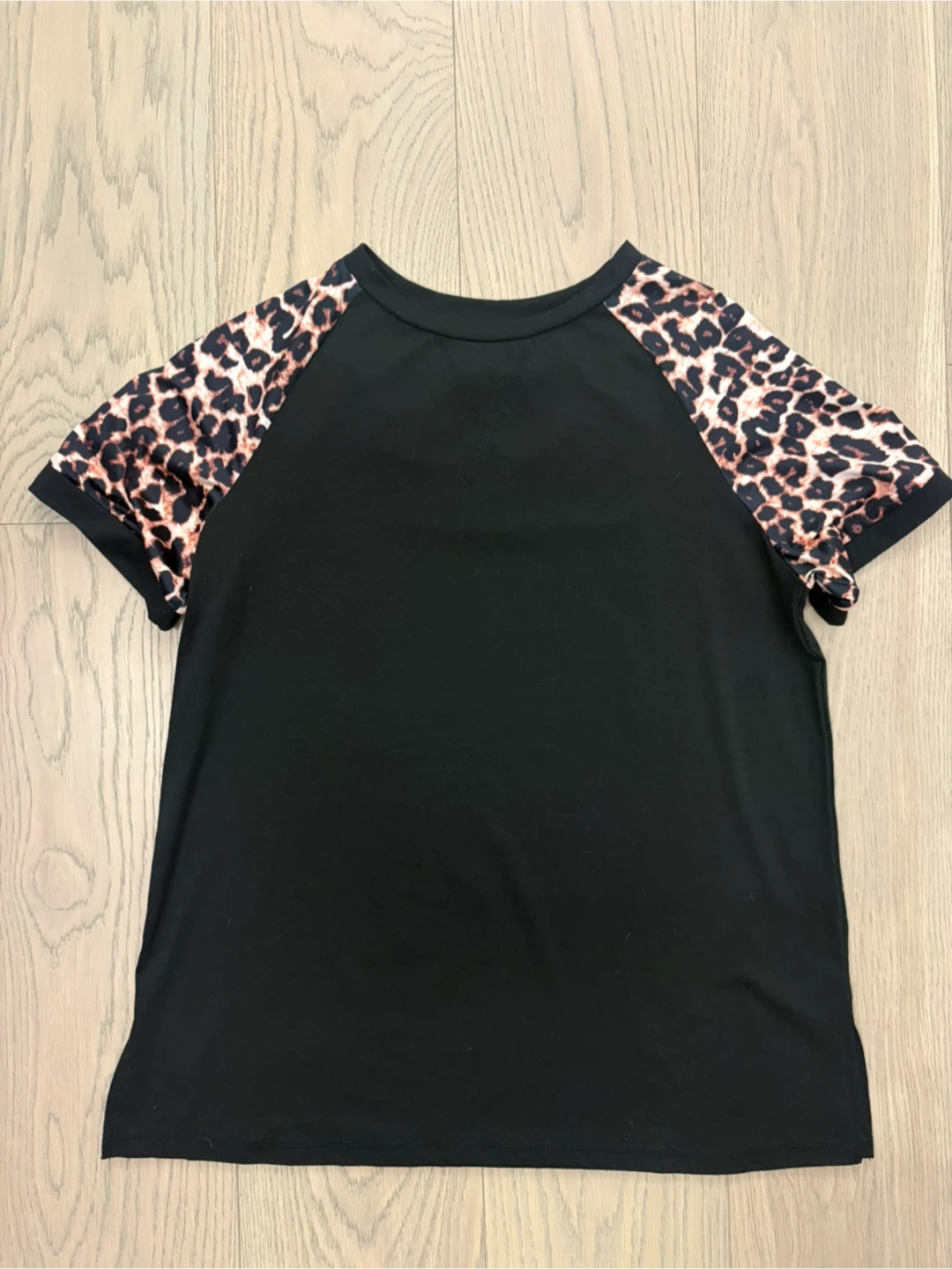 Women’s Black & Leopard Print T-Shirt