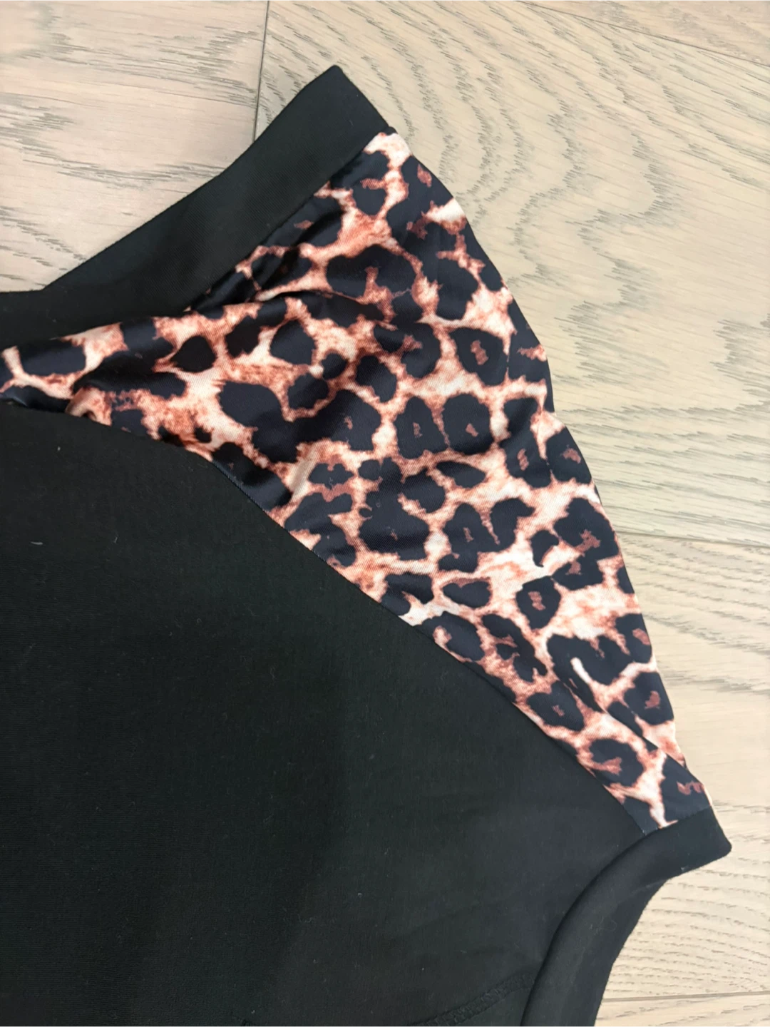 Women’s Black & Leopard Print T-Shirt - photo 2