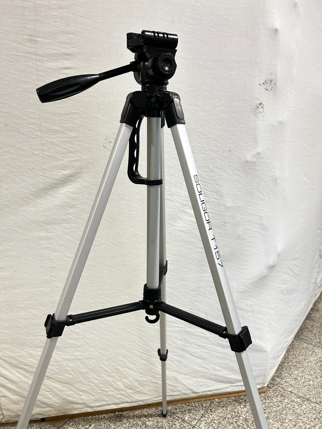 Soligor T157 Tripod