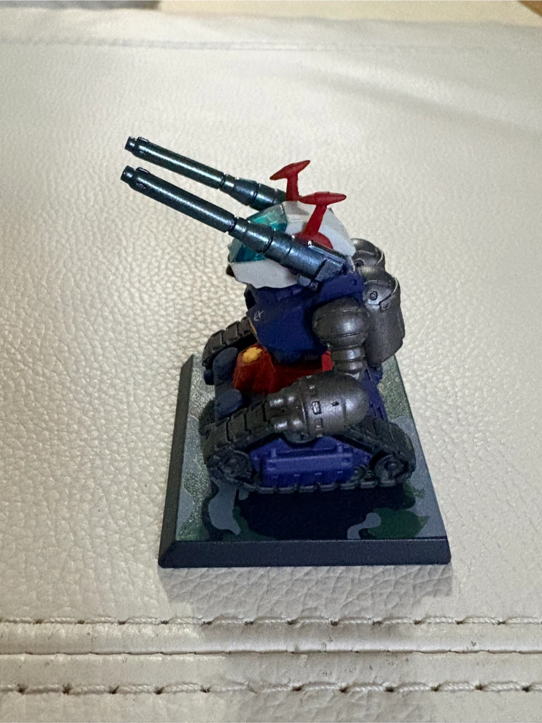 Gundam Converge Guntank Jaburo Version) mini-figure - photo 2