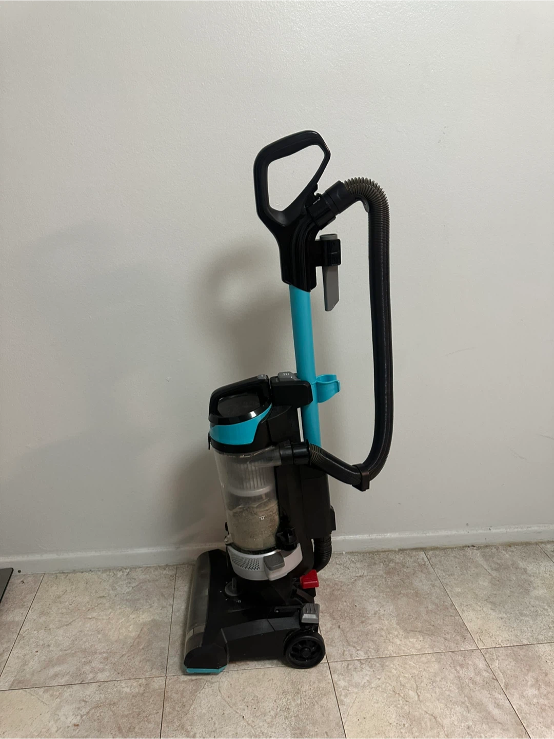 Bissell CleanView Rewind Upright Vacuum - photo 3