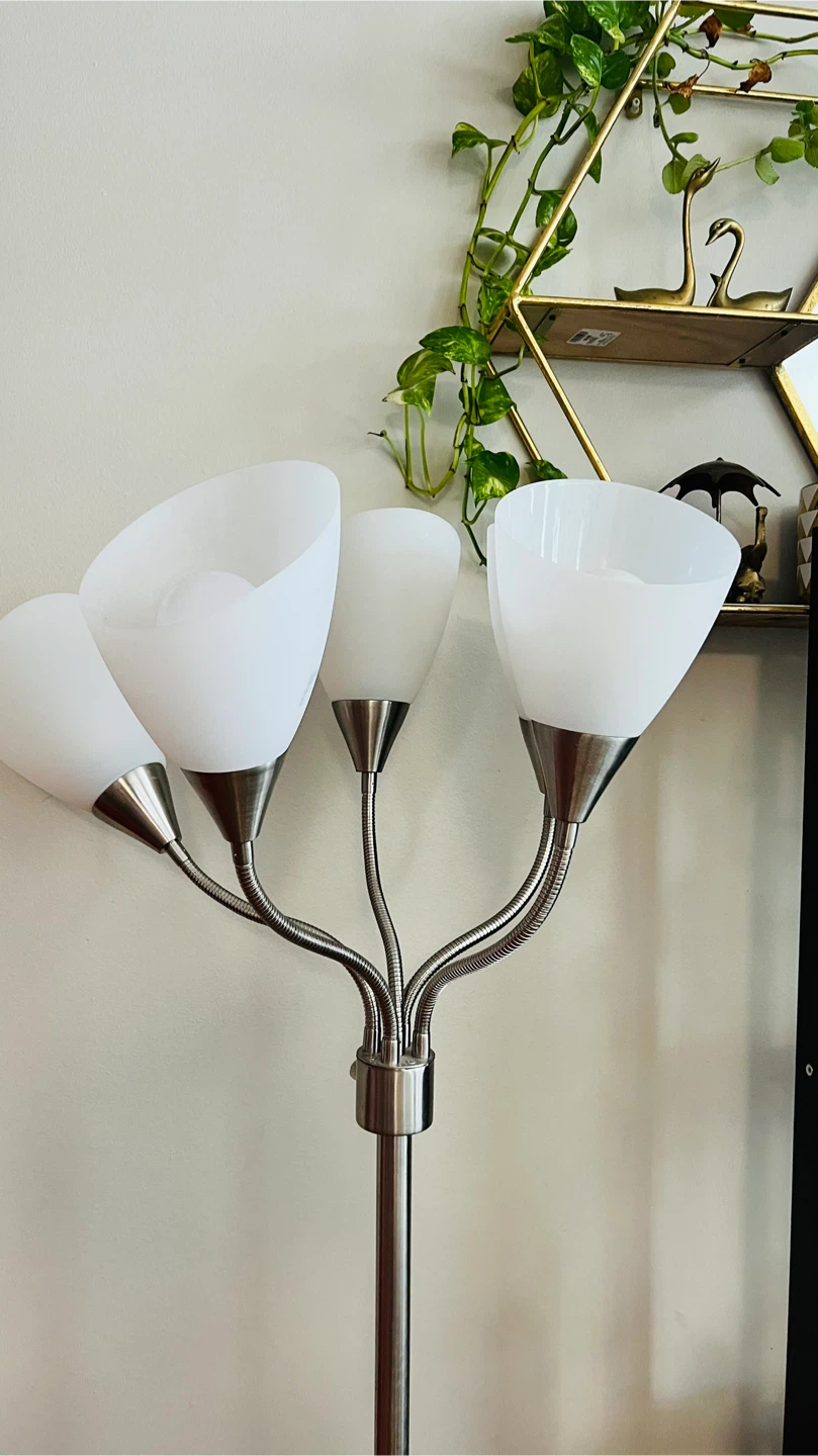 Silver Floor Lamp with 5 Lights - photo 4