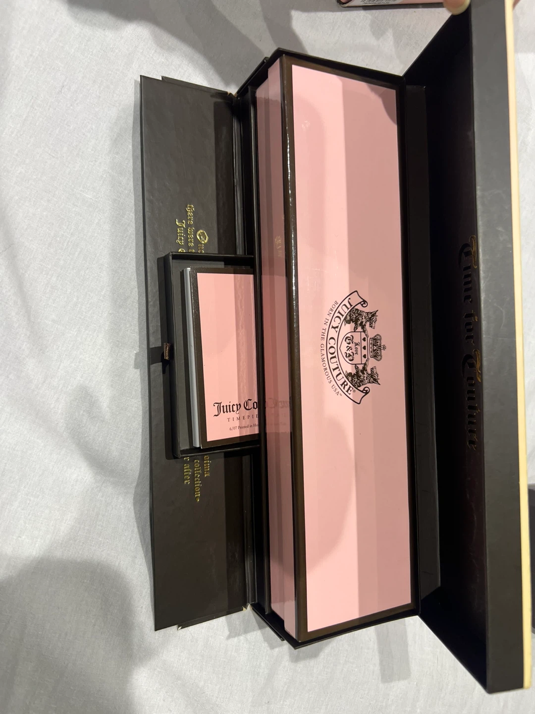 Juicy Couture White Leather Watch with Box - photo 5