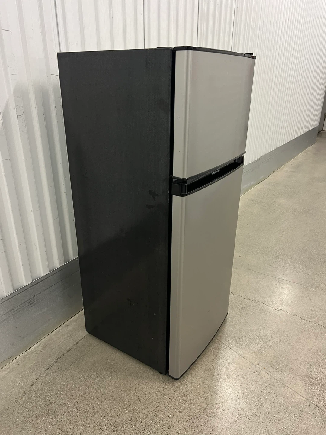 Frigidaire Silver Compact Refrigerator - photo 3
