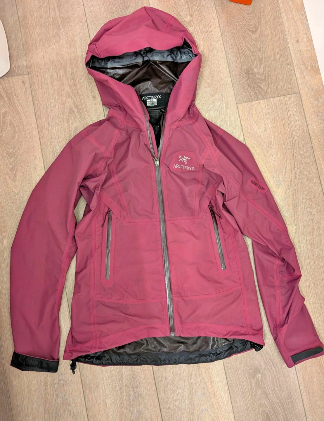 Arc'teryx GoreTex Women's Jacket Size S