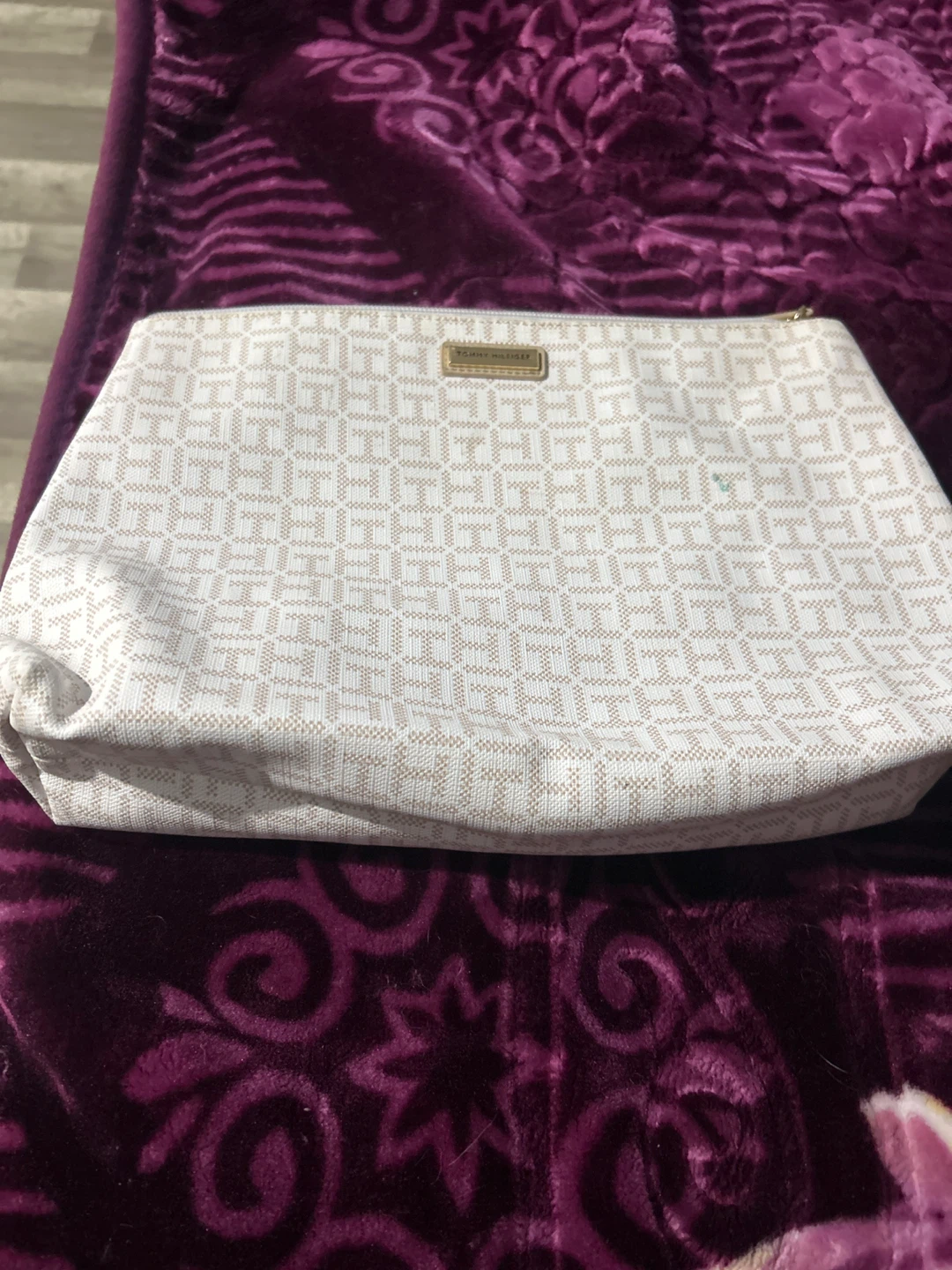 Tommy Hilfiger Cosmetic Bag