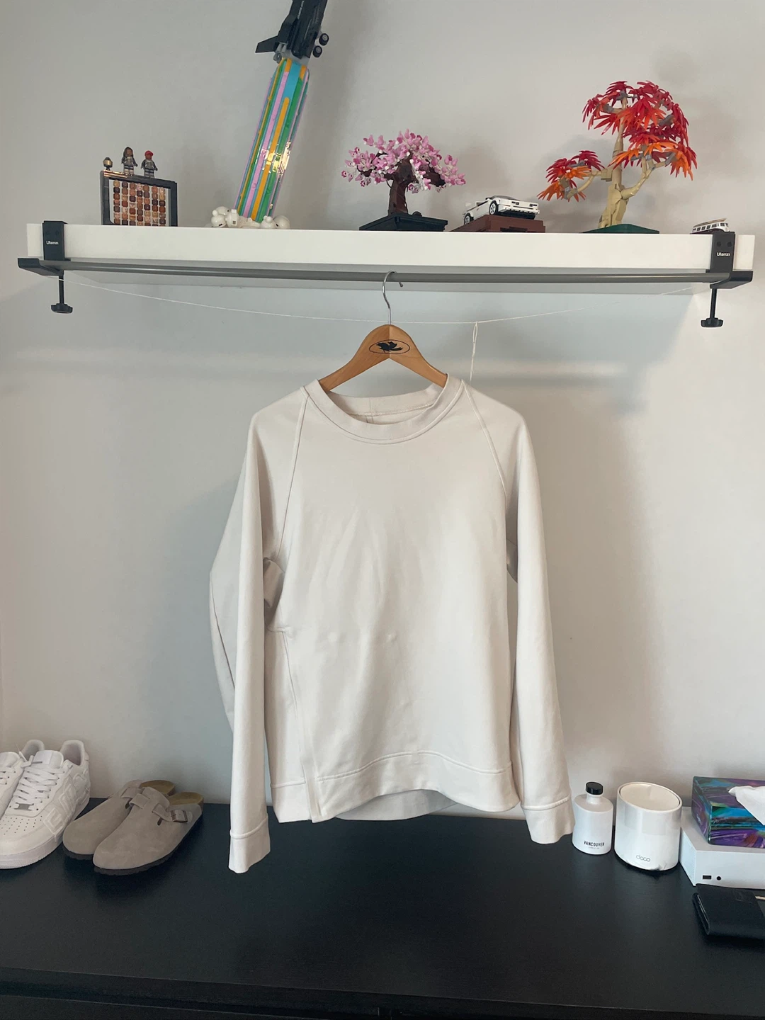 Lululemon Cream Long Sleeve - M