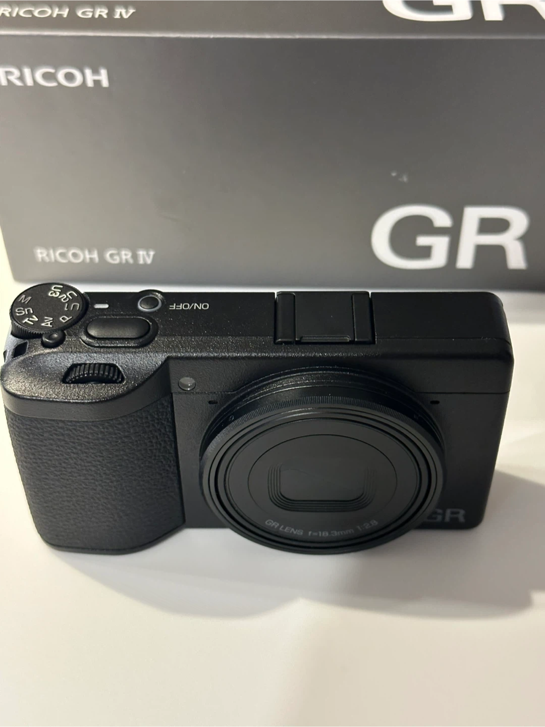 Ricoh gr iv/gr 4 (like new)