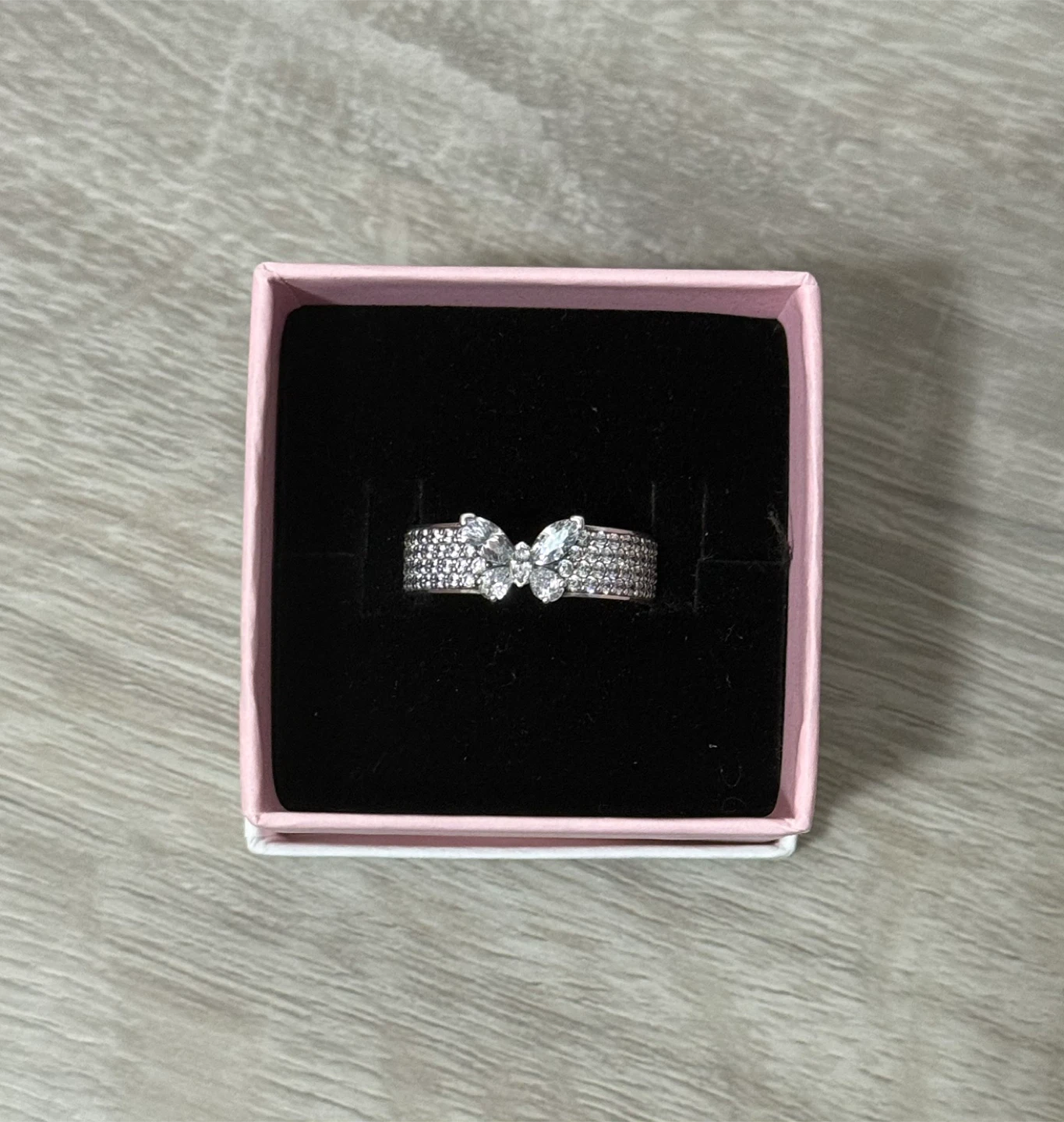 Pandora Sparkling Butterfly Ring Size