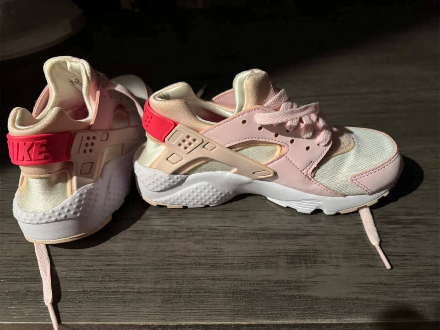 Nike Huarache Run Pink/White Size 3.5Y - photo 5