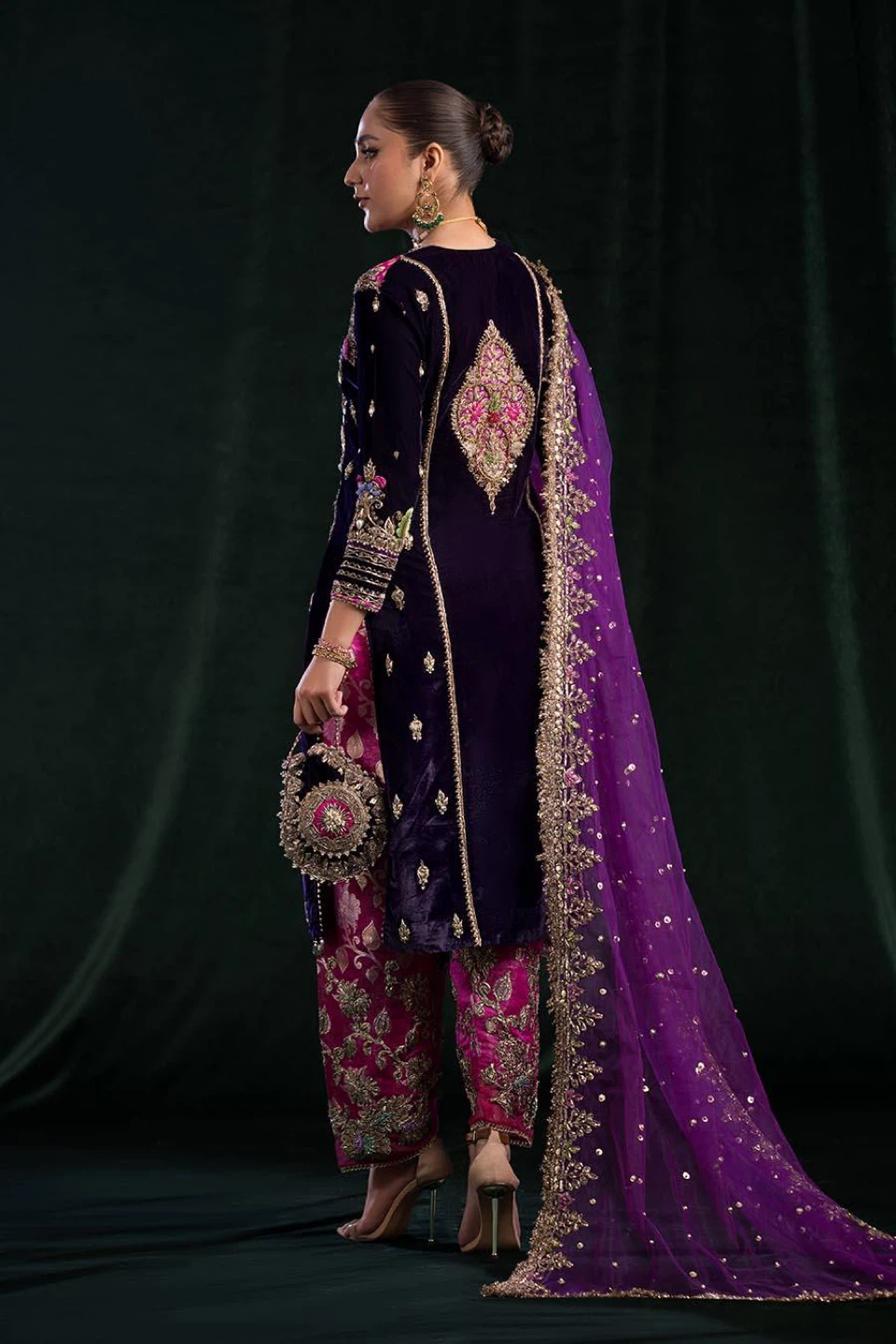 Purple Velvet Embroidered Salwar Kameez - photo 4