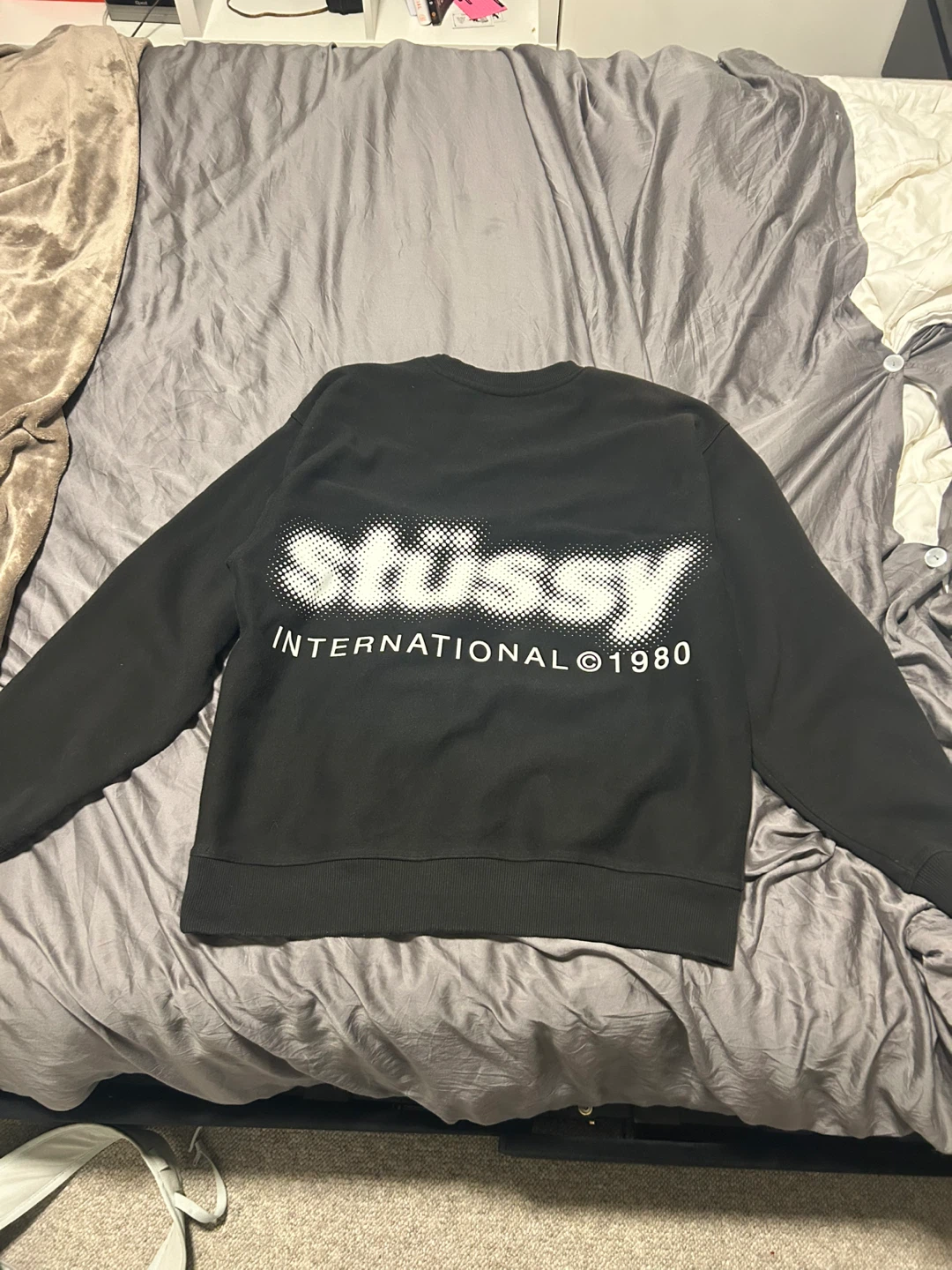STUSSY International 1980 crewneck ~ Men’s Large