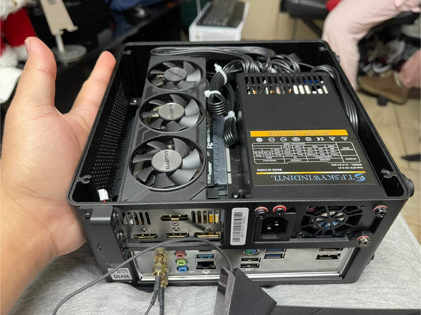 Gaming/workstation 1TB 4060, 4Liter ITX - photo 3