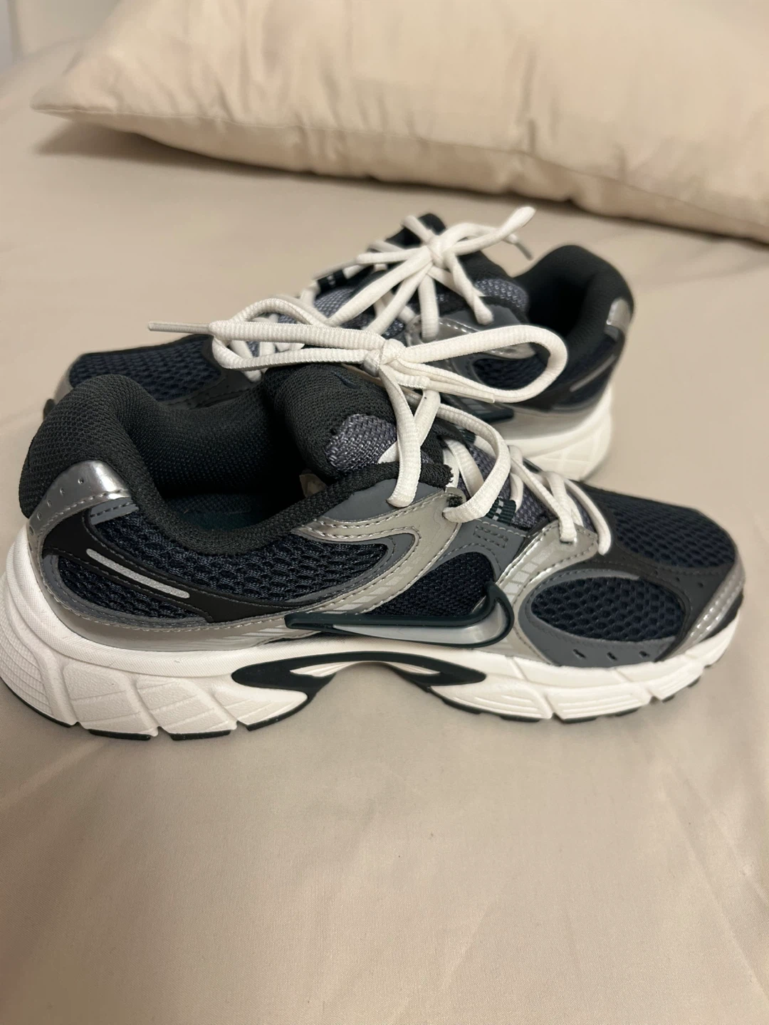 Tenis nike para niño talla 6.5