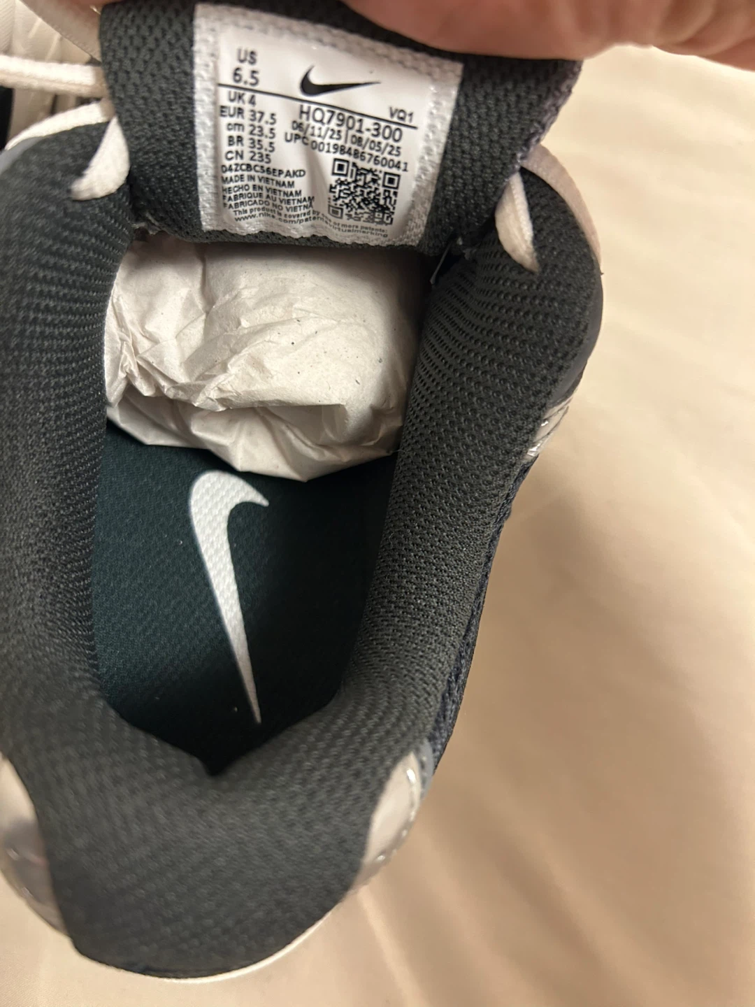 Tenis nike para niño talla 6.5 - photo 4