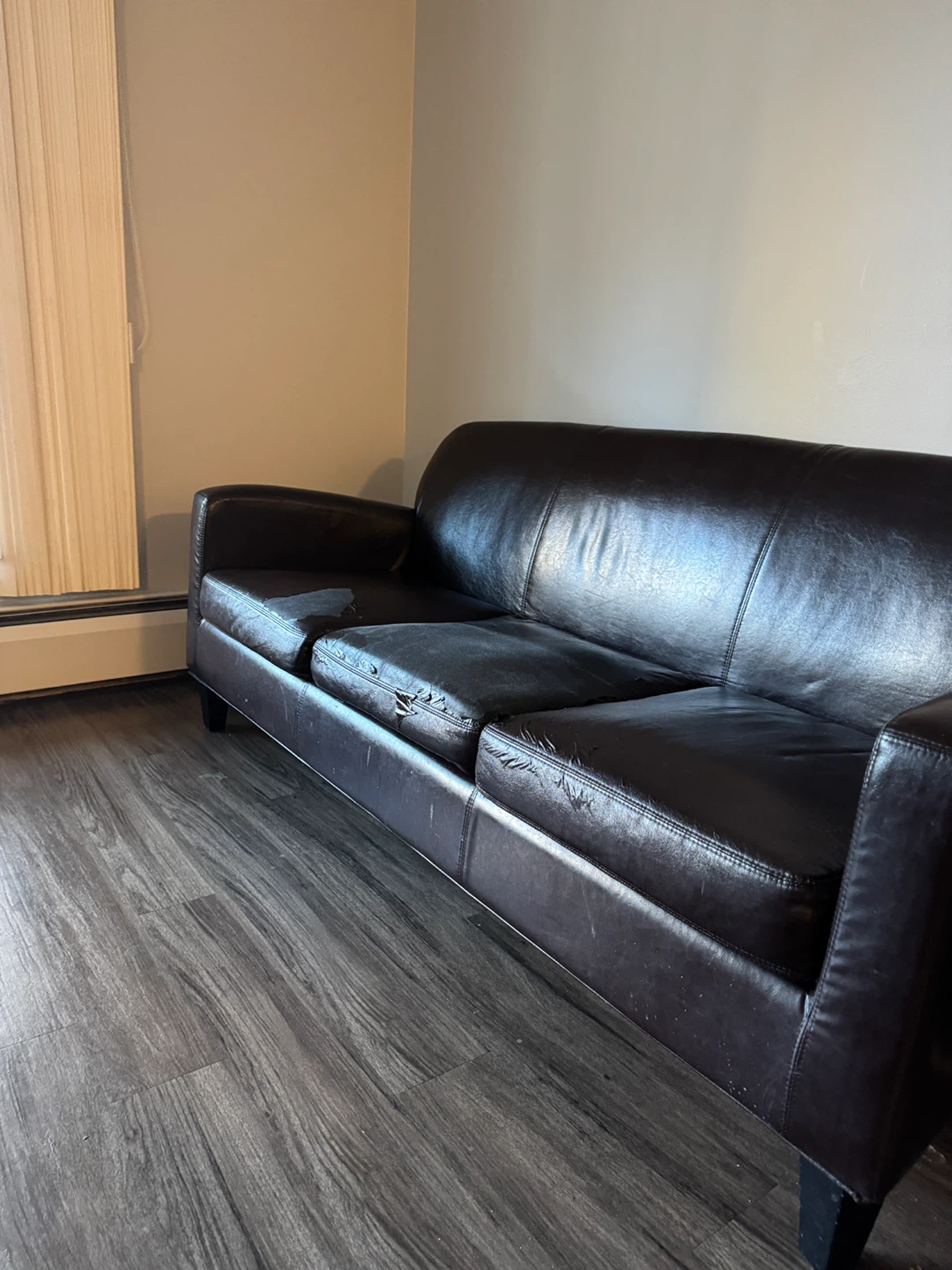 Comfortable 3-Seater Sofa – Great Condition - photo 2