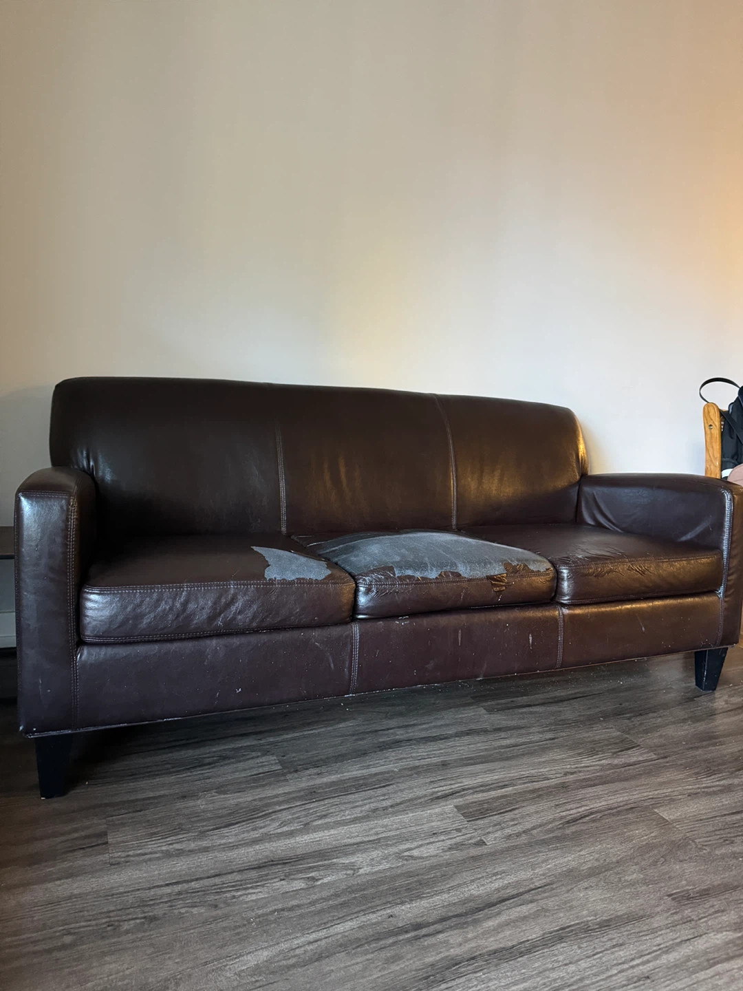 Comfortable 3-Seater Sofa – Great Condition - photo 3