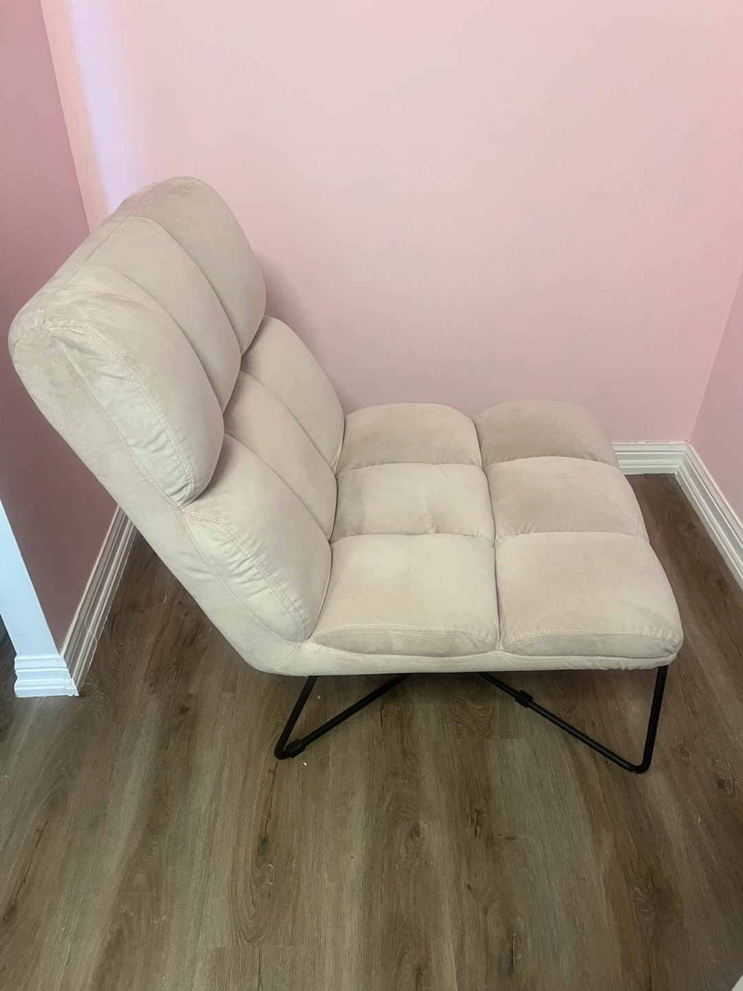 Pink Accent Chair - photo 2