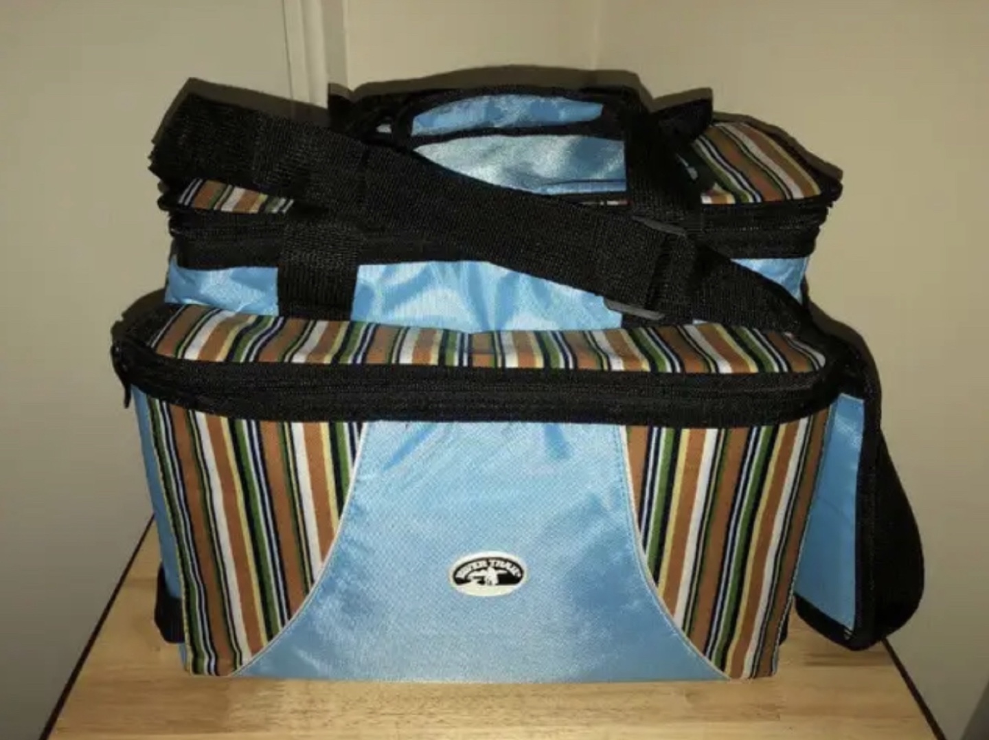 Brand New-Woods Trail 20+7 Can Soft Double Cooler