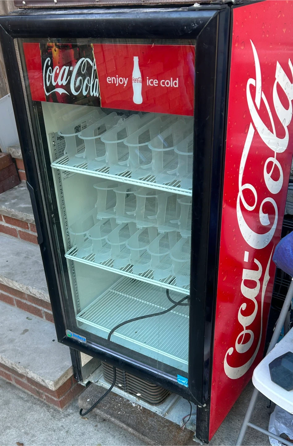 Coca-Cola VRIO C BMAD UL Beverage Cooler - photo 2