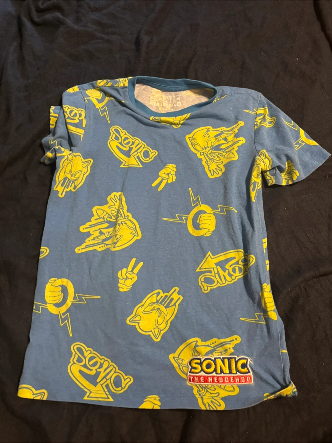 Sonic the Hedgehog T-Shirt - Size M (7-8)