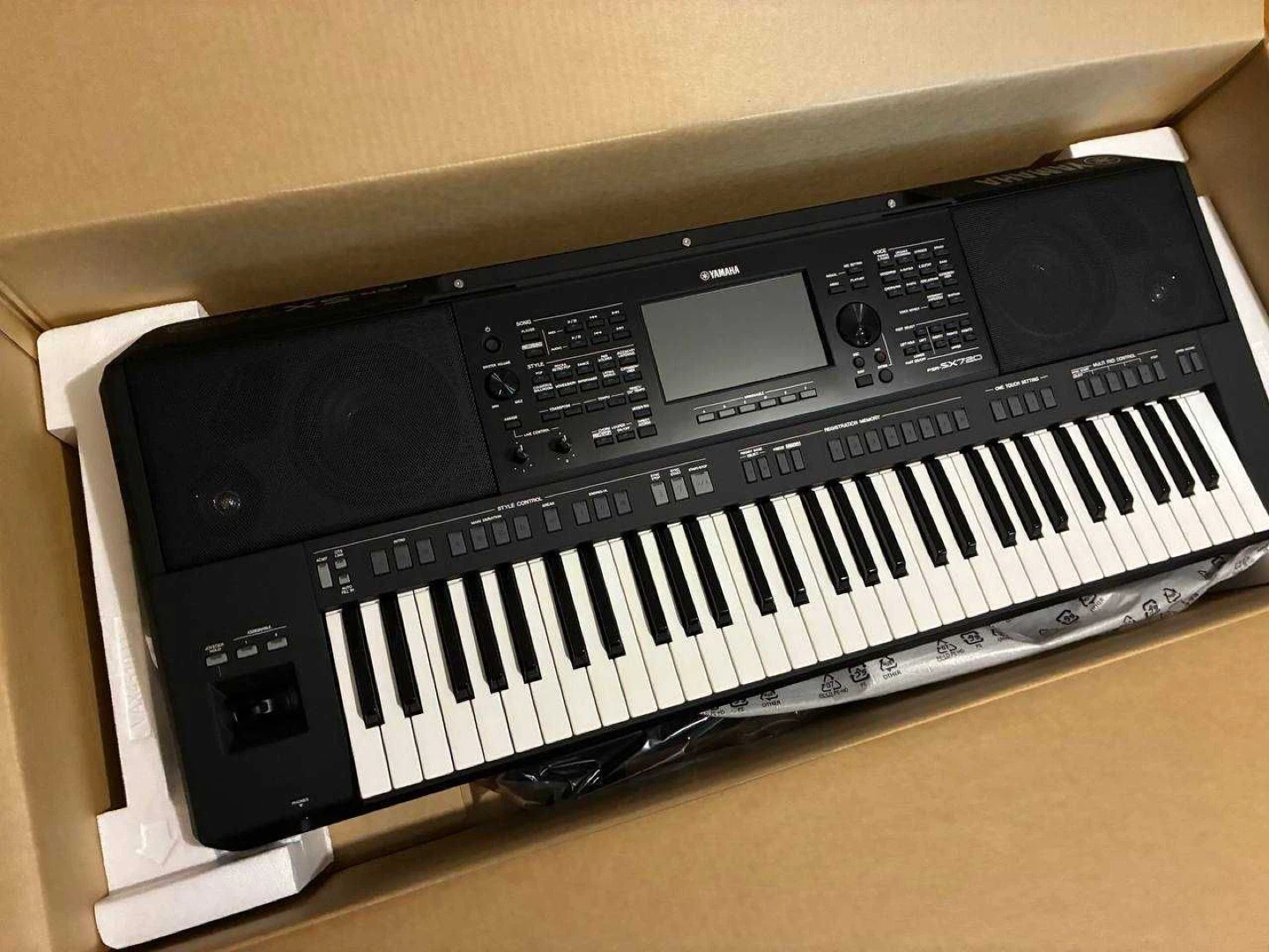 Yamaha psr SX720Keyboard - Excellent Condition!