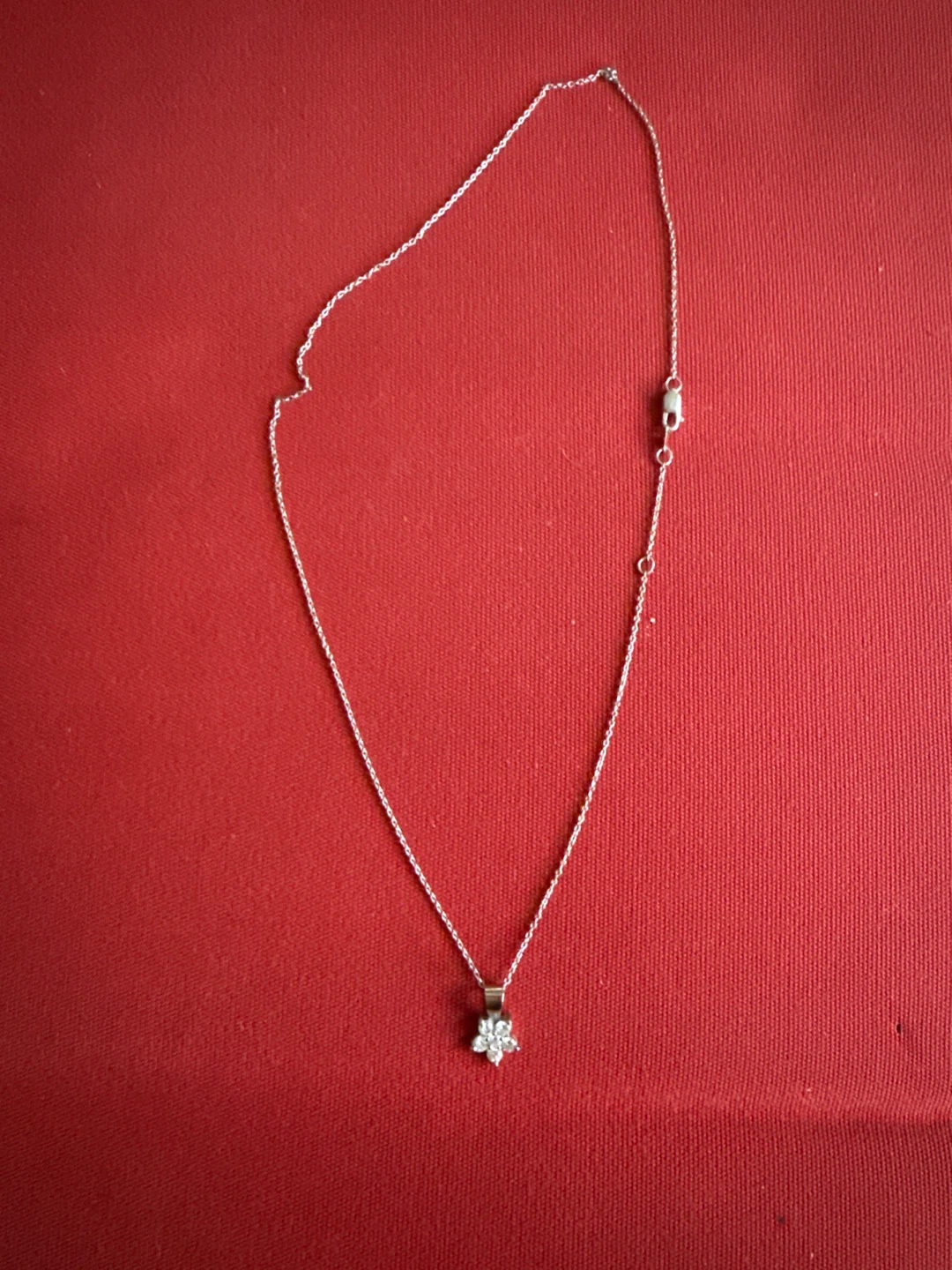 Natural Diamonds 0.60 karat Flower Pendant Necklace - photo 3