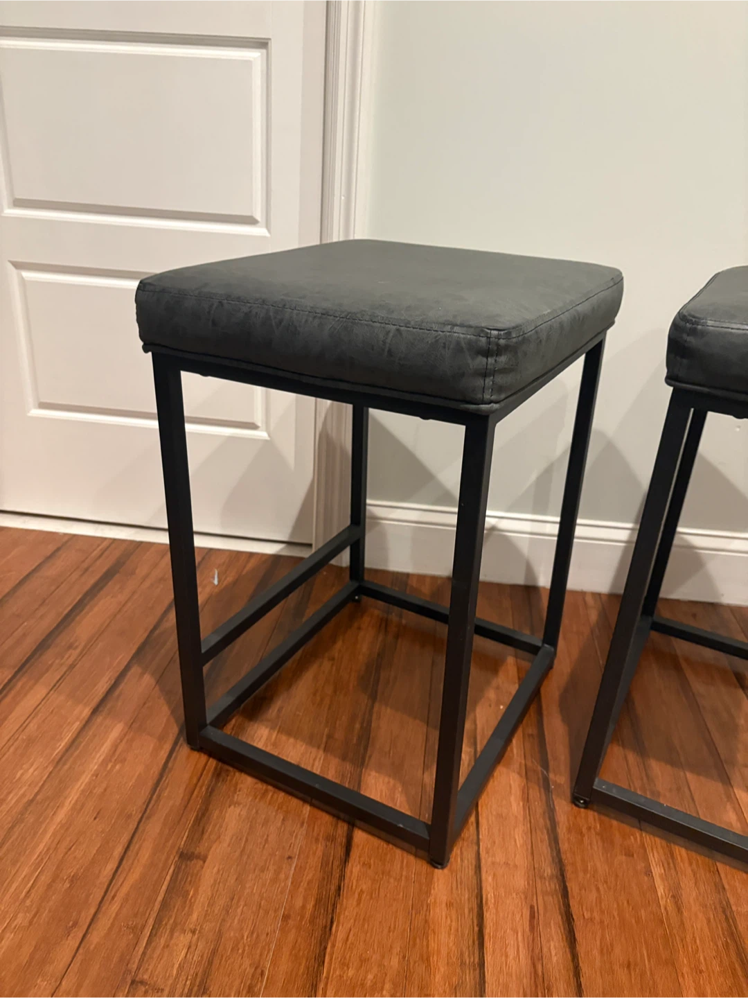 Set of 2 Gray Bar Stools - photo 3