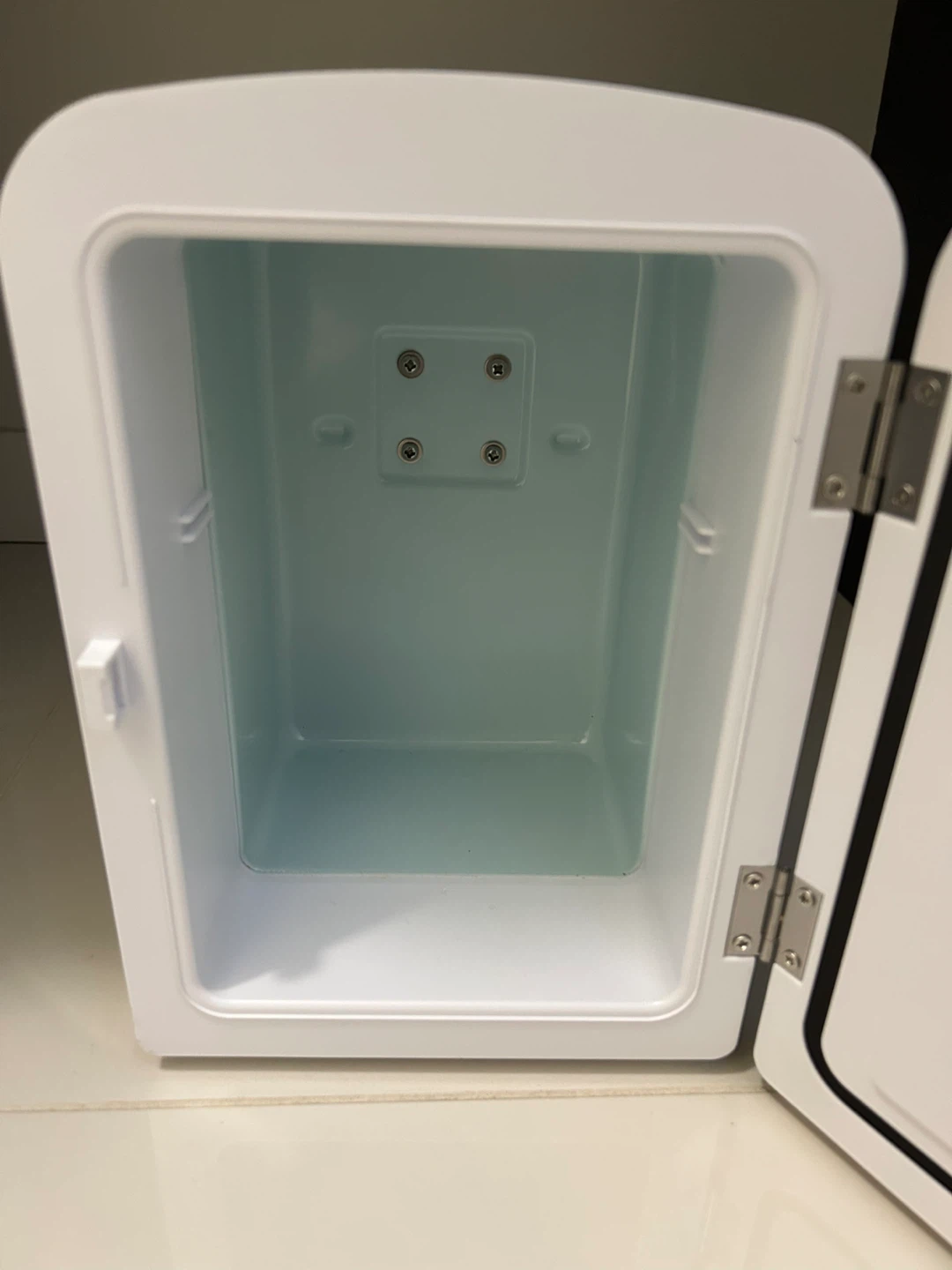 Gourmia Mini Fridge - White - photo 2