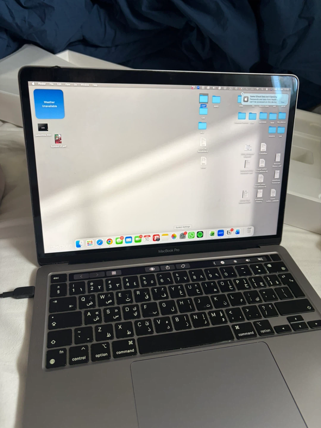 MacBook Pro - photo 2