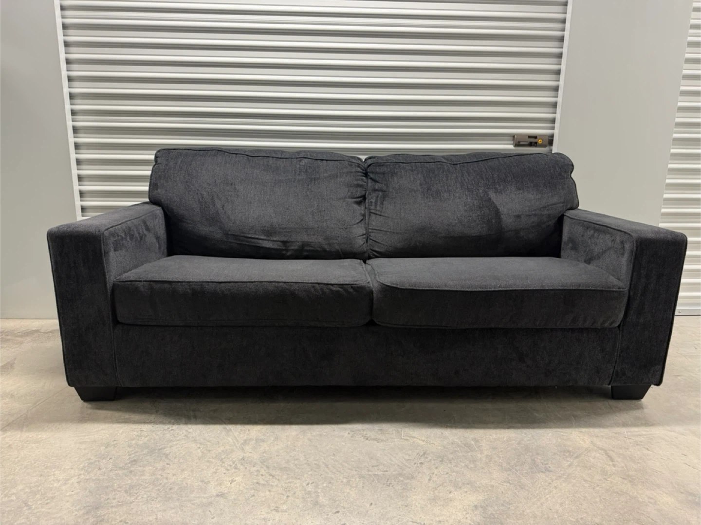 🚨Free Delivery NJ/ NY Black Sofa Clean and Odor Free