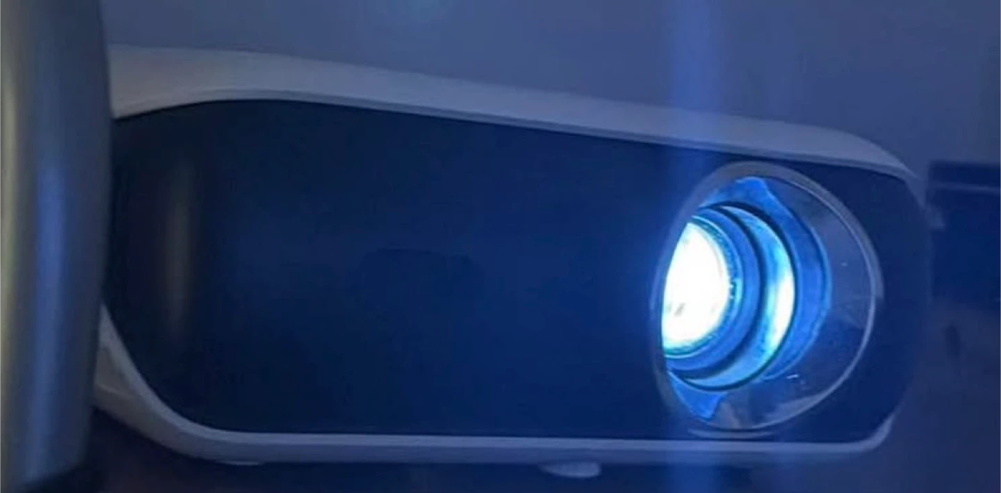 Happrun H1 Video Projector with Remote - Like New! - photo 2