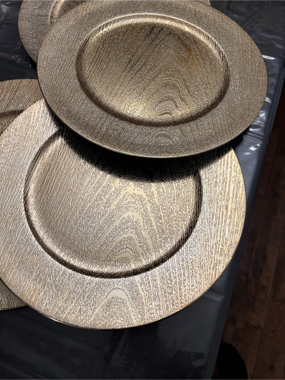 Brand New Gold Charger Plates - Set of 4 - photo 2