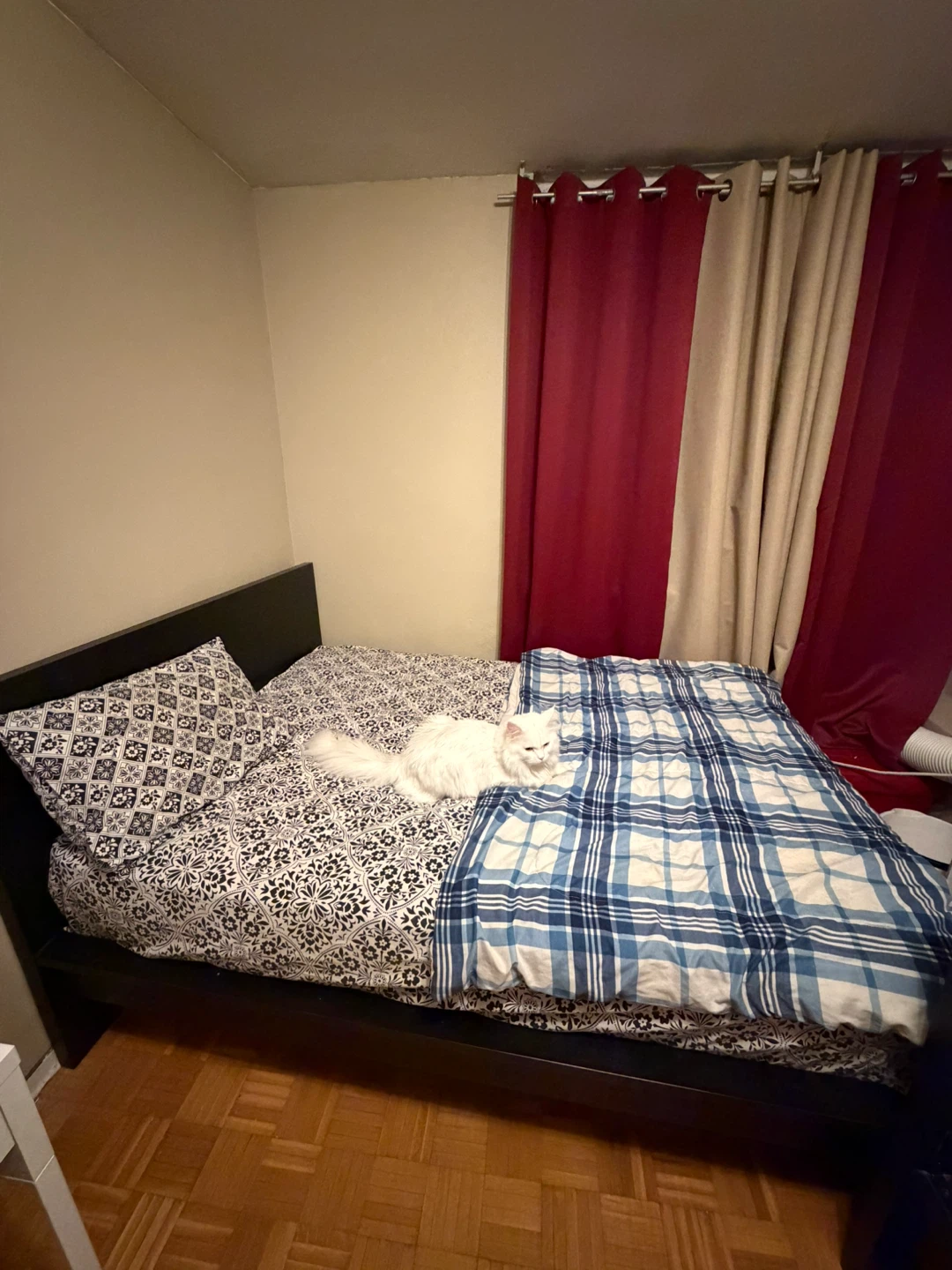 IKEA Malm Queen Bed frame - photo 4